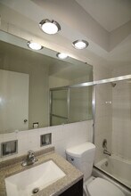 5847 N Kenmore Ave, Unit #211 in Chicago, IL - Building Photo - Building Photo