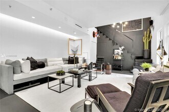 1545 Jefferson Ave-Unit -107 in Miami Beach, FL - Building Photo - Building Photo