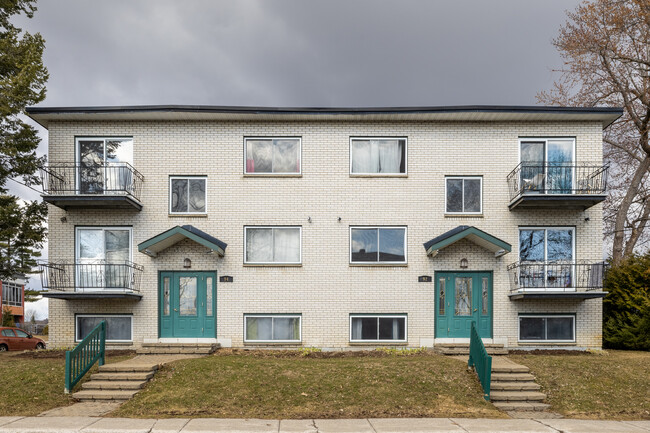 92-94 De Lanaudière St in Gatineau, QC - Building Photo - Building Photo
