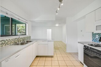 11803 Broad Oaks Dr in Austin, TX - Building Photo - Building Photo