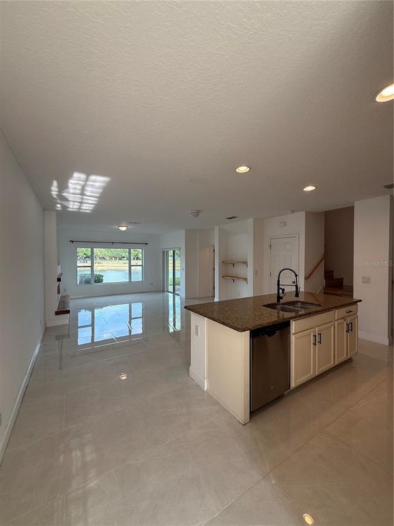 1225 Pensacola Ct in Kissimmee, FL - Building Photo - Building Photo