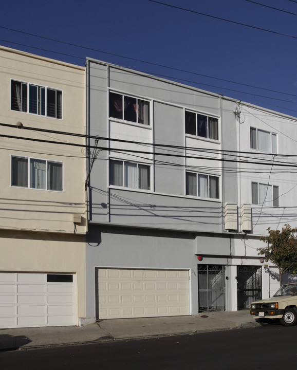 231 Price St in Daly City, CA - Building Photo