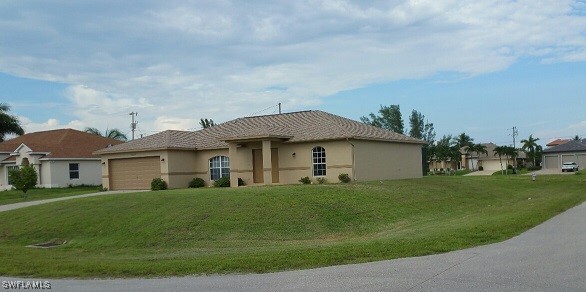 4229 SW 14th Ave in Cape Coral, FL - Foto de edificio