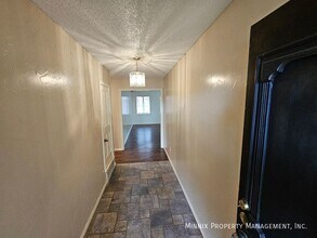 6906 Elmwood Ave in Lubbock, TX - Building Photo - Building Photo