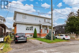 46 Martin St in Thorold, ON - Building Photo - Building Photo