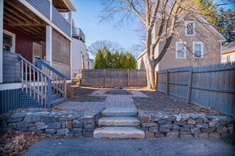 29 Payson St, Unit 1 in Portland, ME - Building Photo - Building Photo
