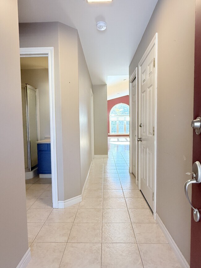 847 Cousineau Rd in Windsor, ON - Building Photo - Building Photo