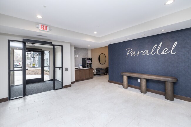 Parallel Apartments in Roseville, MN - Building Photo - Interior Photo