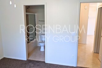 9476 E Lakeshore Dr in Prescott Valley, AZ - Building Photo - Building Photo