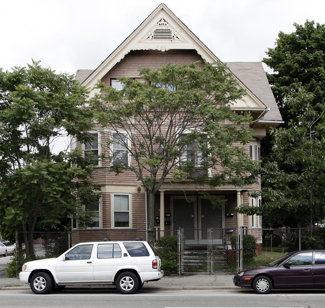 232 Elmwood Ave in Providence, RI - Building Photo - Building Photo