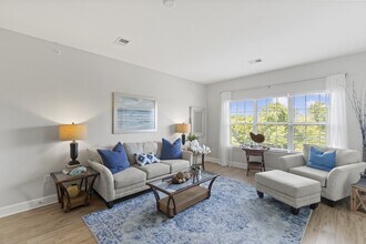 Saltmeadow Bay in Virginia Beach, VA - Building Photo - Building Photo