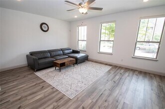 4538 Cypress Thorn Dr in Arlington, TX - Building Photo - Building Photo