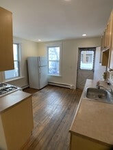 68 Pleasant St, Unit 1-64 in Cambridge, MA - Building Photo - Building Photo