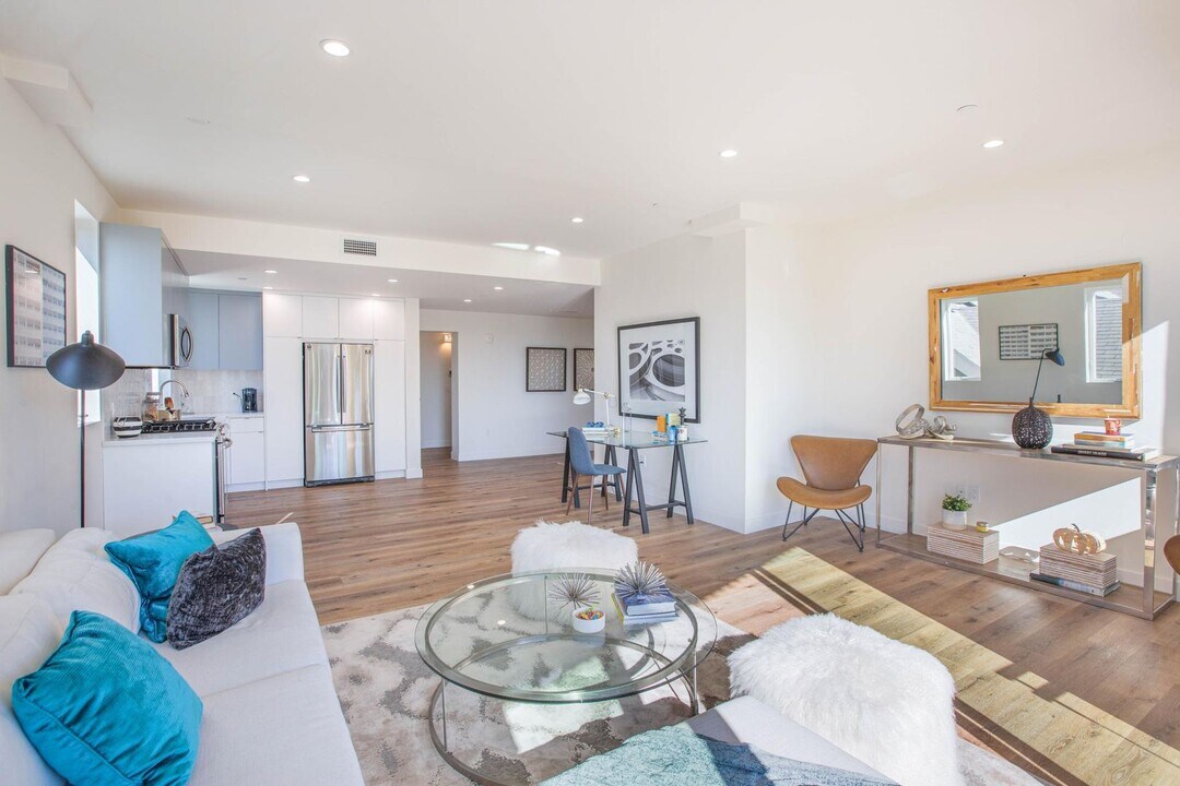 1141 Mohawk St in Los Angeles, CA - Building Photo