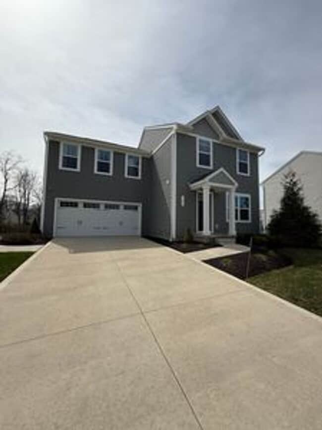 1306 Hidden Lake Blvd in Akron, OH - Building Photo - Building Photo