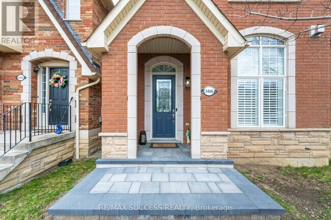 3466 Eglinton Ave W in Mississauga, ON - Building Photo - Building Photo