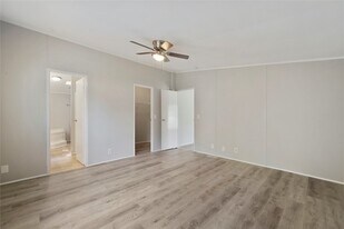 16333 Lone Corral Ct in Conroe, TX - Building Photo