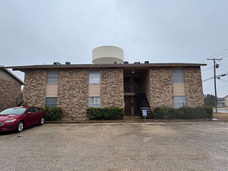 1700 Kirk Ave in Killeen, TX - Building Photo