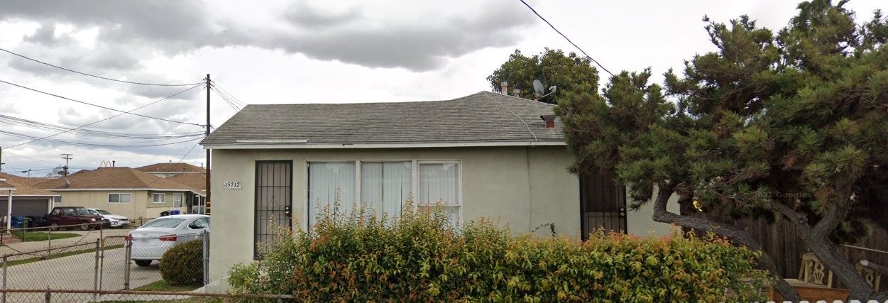 15706-15712 Grevillea Ave in Lawndale, CA - Building Photo