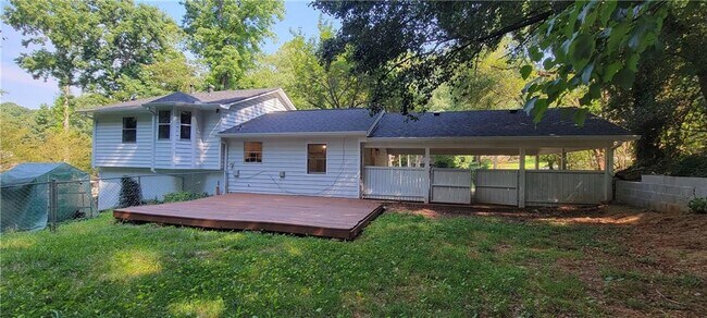 1752 Mitzi Ct in Duluth, GA - Building Photo - Building Photo