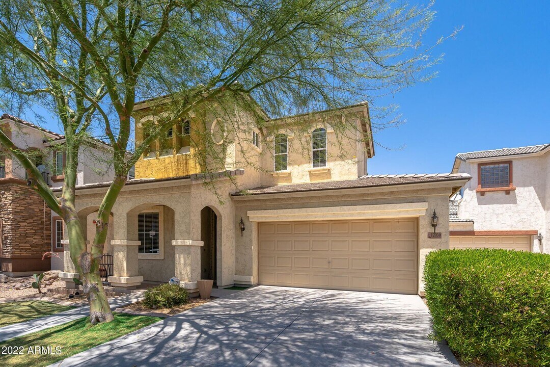 12030 W Polk St in Avondale, AZ - Building Photo