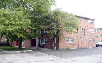 14020 S School St in Riverdale, IL - Building Photo