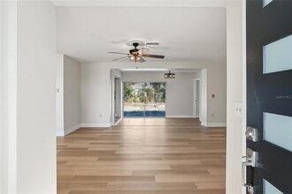 1801 62nd Terrace S in St. Petersburg, FL - Building Photo - Building Photo