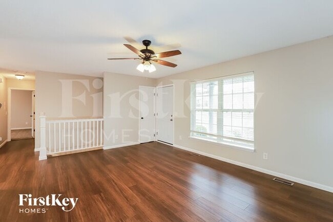 18608 Primrose St in Smithville, MO - Building Photo - Building Photo