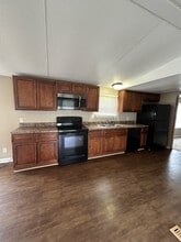 313 Belew St in Oak Grove, KY - Building Photo - Building Photo