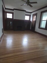 467 Maplewood Ave, Unit 467 in Rochester, NY - Foto de edificio - Building Photo