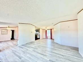 287 Oliver Loop Rd in Roxboro, NC - Foto de edificio - Building Photo