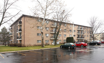 991-1019 N Boxwood Dr Apartments