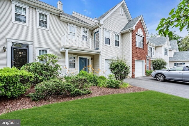 206 Sandpiper Ct in Pennington, NJ - Building Photo - Building Photo