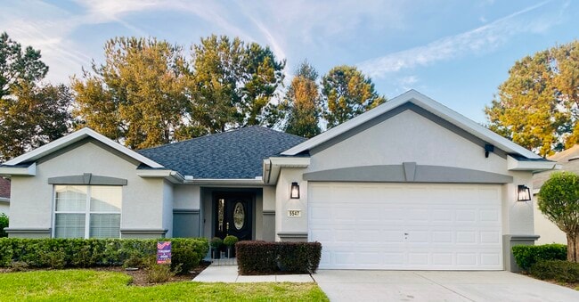 property at 5547 SW 39th St