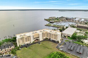 225 W Seminole Blvd in Sanford, FL - Building Photo