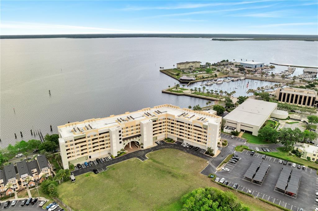 225 W Seminole Blvd in Sanford, FL - Building Photo