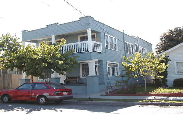 1119 N Loma Vista Dr in Long Beach, CA - Building Photo - Building Photo