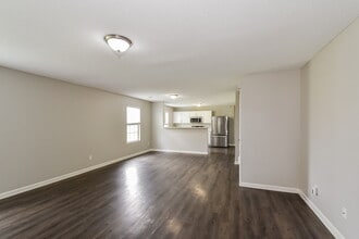 7807 Birdwood Dr in Memphis, TN - Building Photo - Building Photo