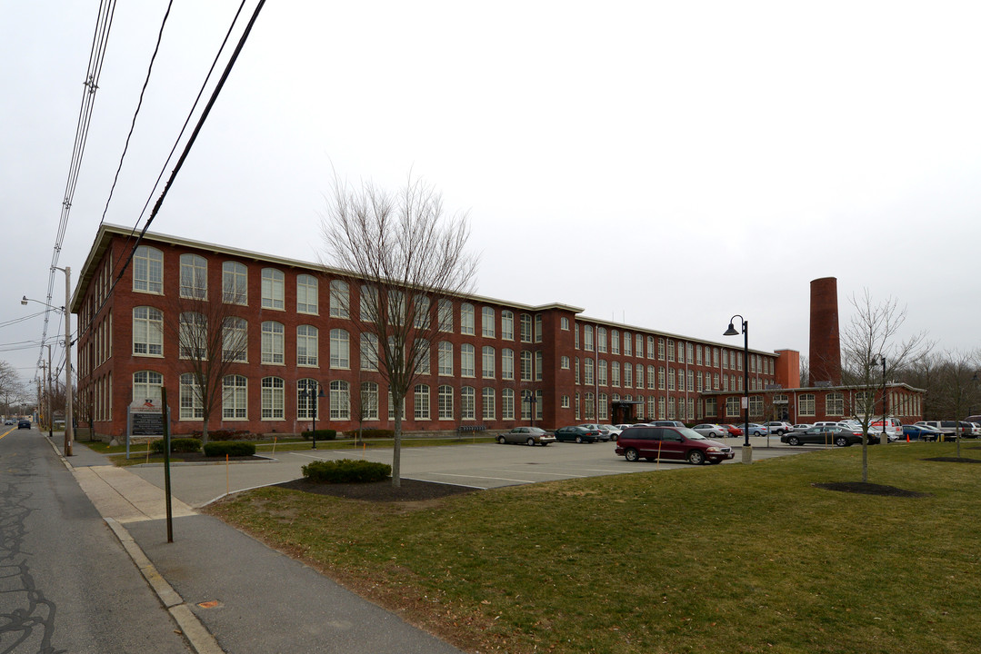 Robertson on the River in Taunton, MA - Building Photo