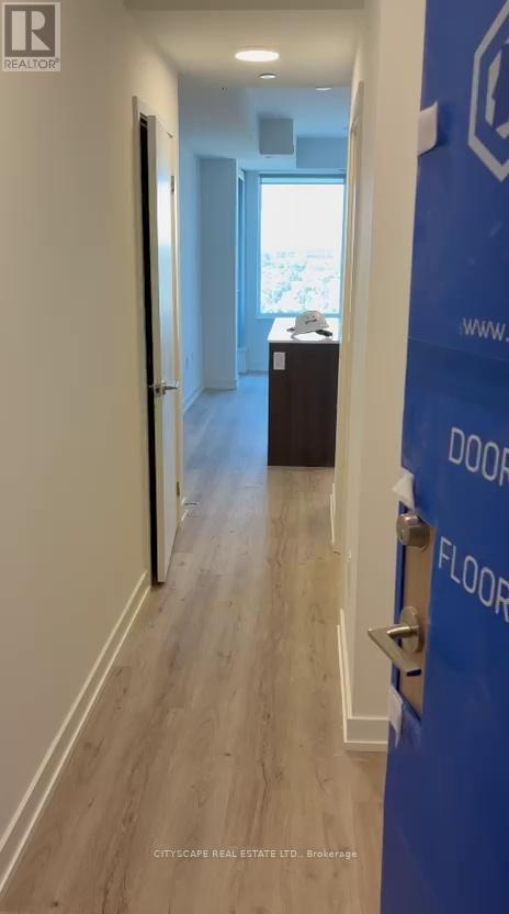 395 Square One Dr in Mississauga, ON - Building Photo - Building Photo