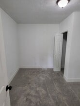 1937 Hoyt St in Muskegon, MI - Building Photo - Building Photo