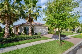5014 Stone Harbor Cir in Wimauma, FL - Building Photo - Building Photo