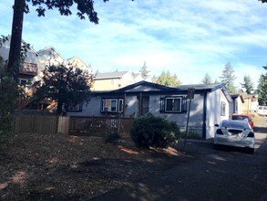 Cumberland I Mobile Home Park in Portland, OR - Building Photo - Other