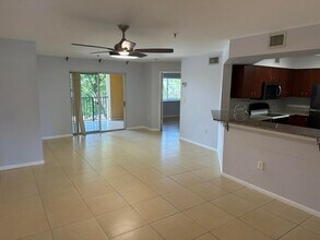 800 Scotia Dr in Hypoluxo, FL - Building Photo - Building Photo
