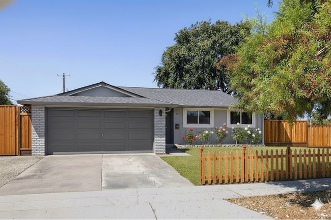 480 Chinook Ln in San Jose, CA - Building Photo - Building Photo