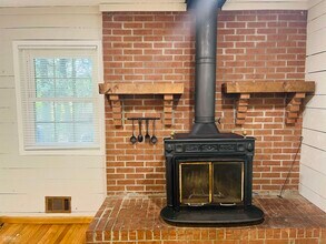 340 Bates Ave in Fayetteville, GA - Foto de edificio - Building Photo
