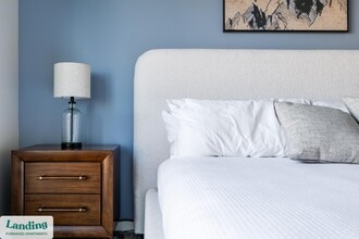 1600 NW 38th St, Unit A-332 in Kansas City, MO - Foto de edificio - Building Photo