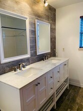 1202 N Meadowlark Ln in Stephenville, TX - Building Photo - Building Photo