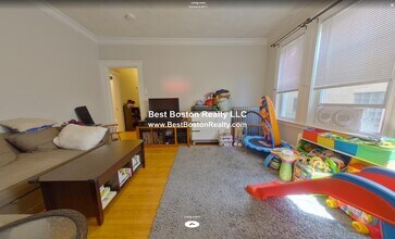 8 Forest St, Unit 1 in Cambridge, MA - Building Photo - Building Photo