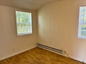 1726 Kenwood St in Sacramento, CA - Building Photo - Building Photo